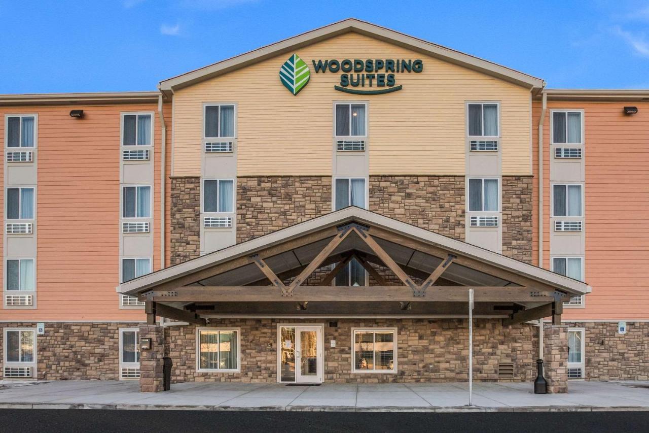 Woodspring Suites Detroit Farmington Hills Ngoại thất bức ảnh